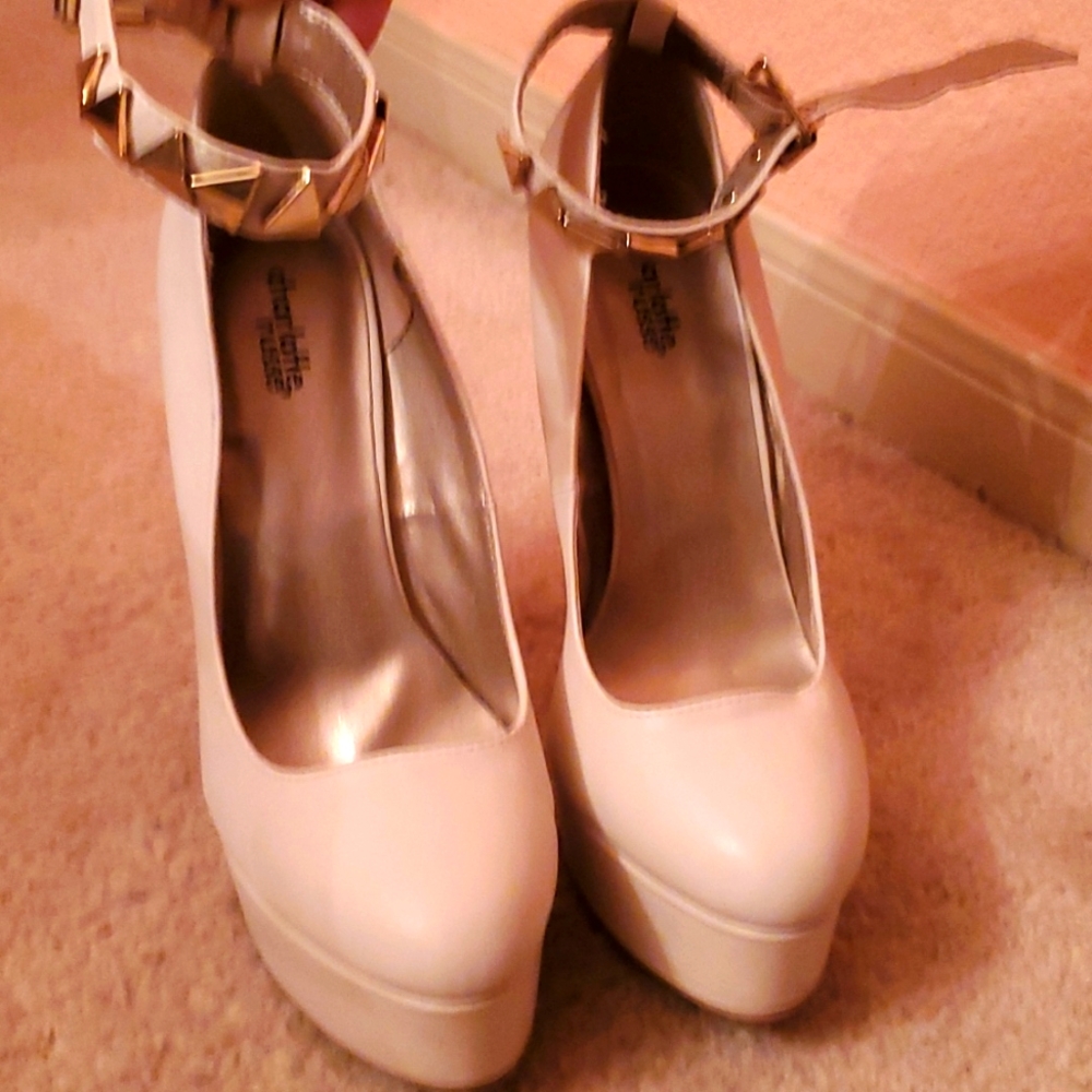 Charlotte Russe sz 10 cream